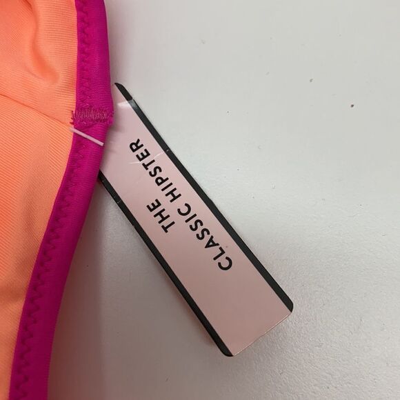 🔥VICTORIA SECRET swimsuit bottom The classic hipster   SZ Medium  NEW - Picture 4 of 5